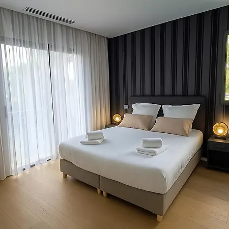 Superbe Contemporaine A Saint-raphael A 200 M De La Villa