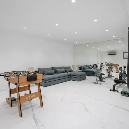 Superbe Contemporaine A Saint-raphael A 200 M De La Villa Saint-Raphael (Var)